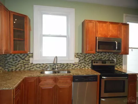 Kitchen - 1754 Jester St, Cincinnati, OH 45223 photo 3 of 4