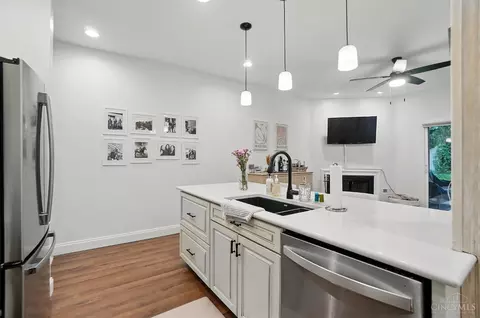 Kitchen - 983 Paradrome St, Cincinnati, OH 45202 photo 5 of 5