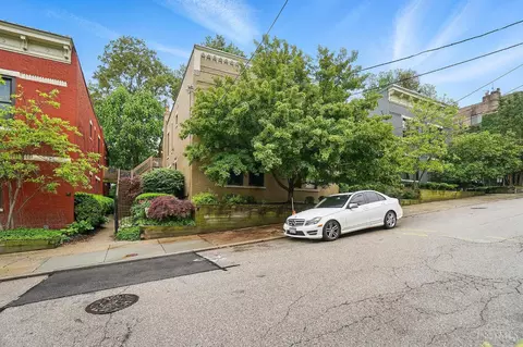 Exterior - 983 Paradrome St, Cincinnati, OH 45202 photo 3 of 12