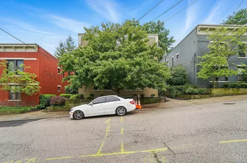 Exterior - 983 Paradrome St, Cincinnati, OH 45202 photo 2 of 12