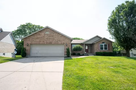 8026 Logans Ridge Dr, West Chester, OH 45069