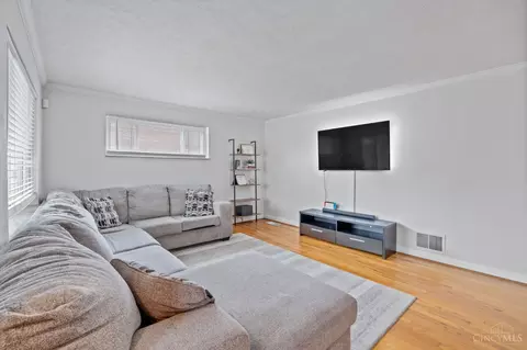 3601 Neiheisel Ave, Cincinnati, OH 45248 photo 13