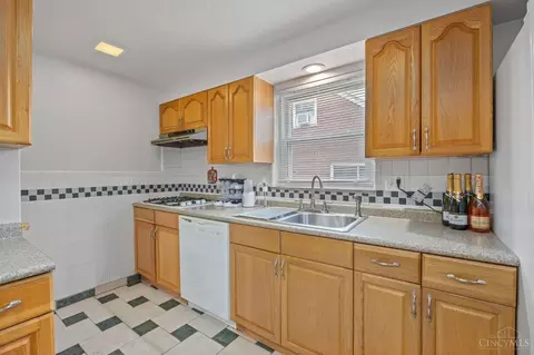 3601 Neiheisel Ave, Cincinnati, OH 45248 photo 16