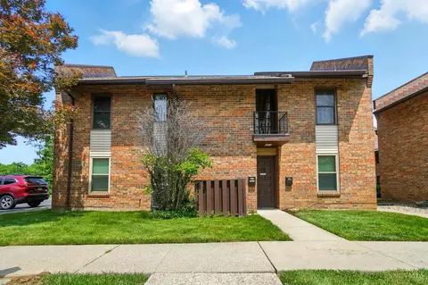 55 Stillmeadow Dr, Cincinnati, OH 45245