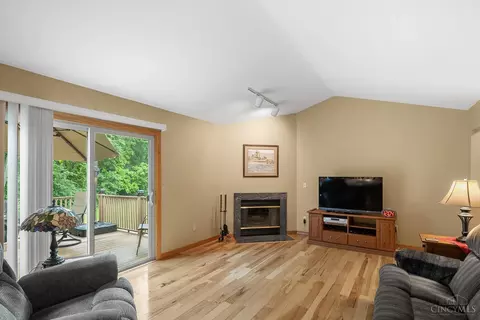 1709 White Birch Ln, Amelia, OH 45102 photo 9