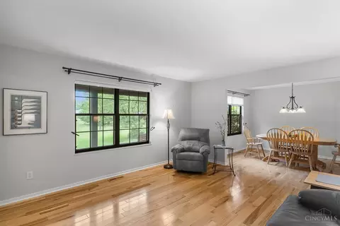 1709 White Birch Ln, Amelia, OH 45102 photo 5