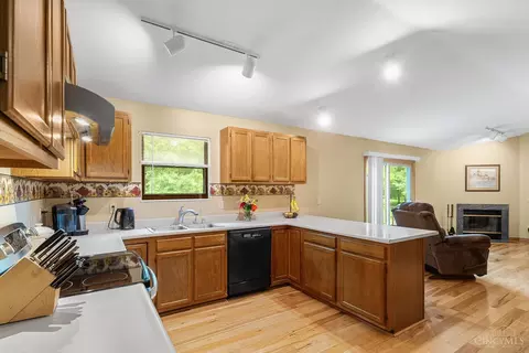 1709 White Birch Ln, Amelia, OH 45102 photo 15