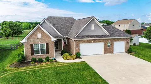 1942 Cathedral Ln, Hamilton, OH 45013