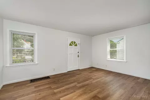 Living - 1774 Ashbrook Dr, Cincinnati, OH 45238 photo 2 of 2