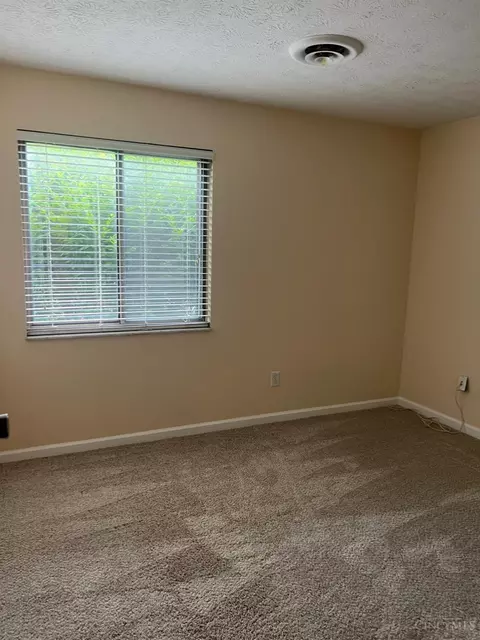 Bedroom - 6582 Hearne Rd, Cincinnati, OH 45248 photo 3 of 3