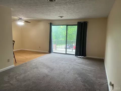 6582 Hearne Rd, Cincinnati, OH 45248