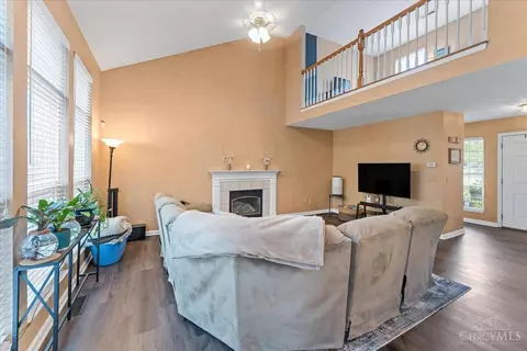 1202 Beargrass Way, Hamilton Township, OH 45039 photo 5