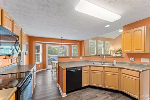 1202 Beargrass Way, Hamilton Township, OH 45039 photo 8