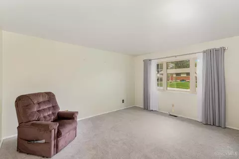 Living - 4355 Valence Dr, Cincinnati, OH 45238 photo 1 of 2