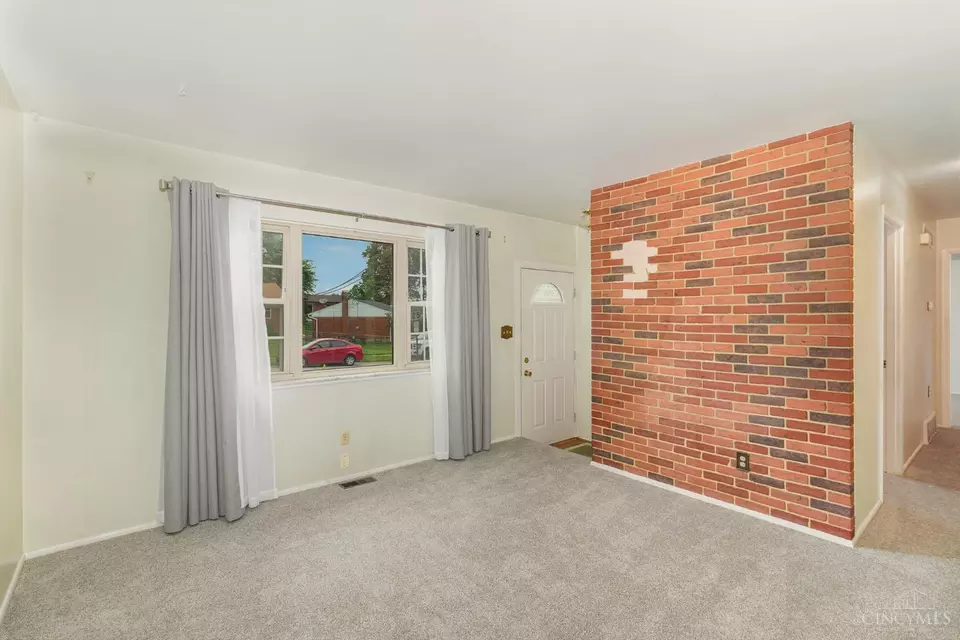 Living - 4355 Valence Dr, Cincinnati, OH 45238 photo 2 of 2