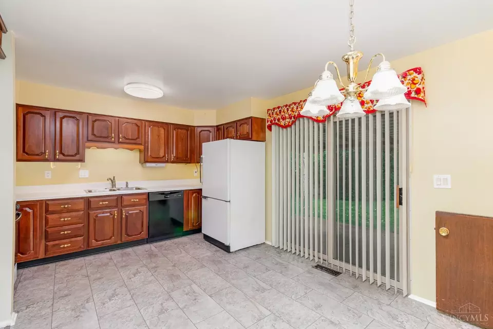 Kitchen - 4355 Valence Dr, Cincinnati, OH 45238 photo 1 of 1