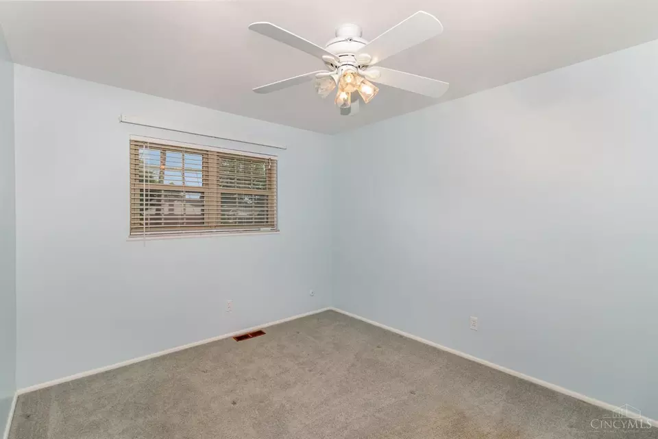 Bedroom - 4355 Valence Dr, Cincinnati, OH 45238 photo 3 of 5