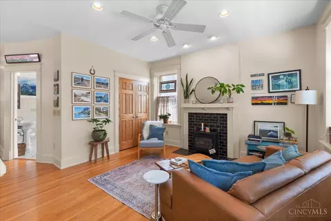 Living - 2455 Fairview Ave, Cincinnati, OH 45219 photo 5 of 5