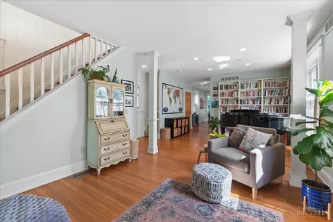 Living - 2455 Fairview Ave, Cincinnati, OH 45219 photo 2 of 5