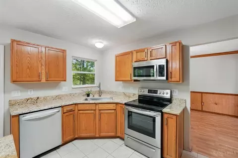 9633 Fallsridge Ct, Cincinnati, OH 45231 photo 9