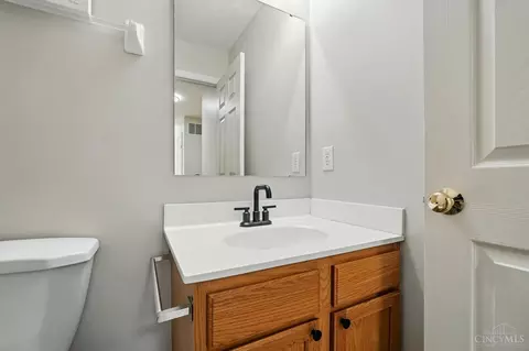 9633 Fallsridge Ct, Cincinnati, OH 45231 photo 16