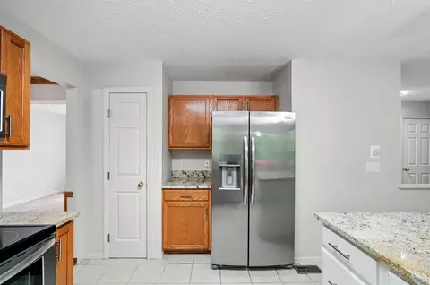 9633 Fallsridge Ct, Cincinnati, OH 45231 photo 12