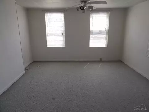 Living - 1057 Gilsey Ave, Cincinnati, OH 45205 photo 4 of 4