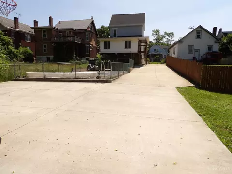 Exterior - 1057 Gilsey Ave, Cincinnati, OH 45205 photo 11 of 11