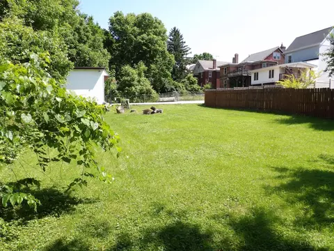 Exterior - 1057 Gilsey Ave, Cincinnati, OH 45205 photo 7 of 11
