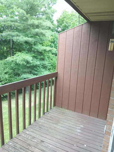 5292 Eaglesnest Dr, Cincinnati, OH 45248 photo 16