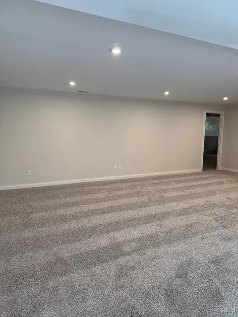 985 Crestpoint Ct, Cincinnati, OH 45245 photo 14