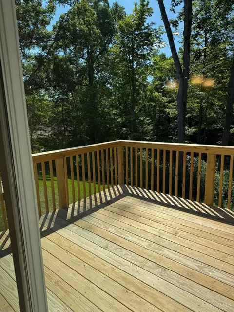 985 Crestpoint Ct, Cincinnati, OH 45245 photo 20