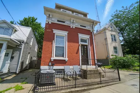 300 Emming St, Cincinnati, OH 45219 photo 2