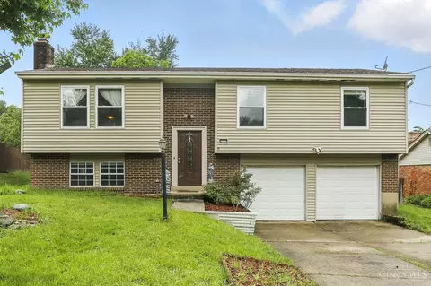 2137 Trailwood Dr, Cincinnati, OH 45230