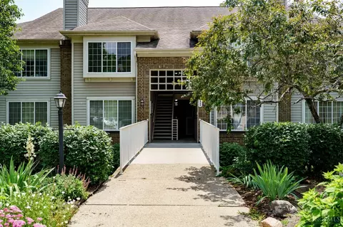 9880 Regatta Dr, Colerain Twp, OH 45252