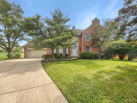 6 Clarke Ct, Glendale, OH 45246
