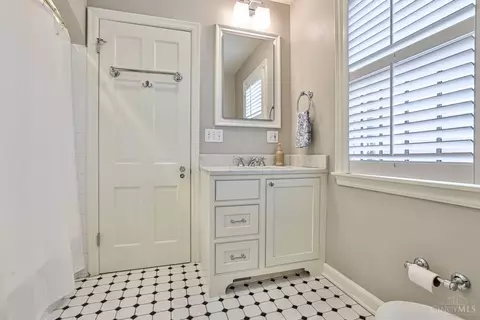 5 Observatory Hl, Cincinnati, OH 45208 photo 42