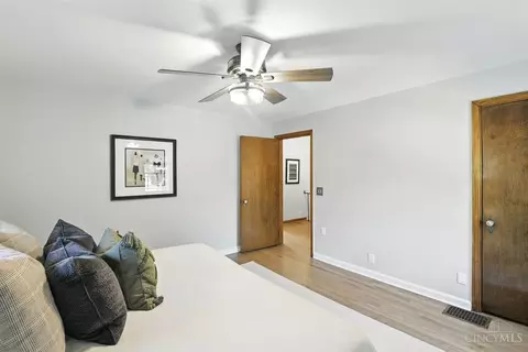 Bedroom - 1503 Wittekind Ter, Cincinnati, OH 45224 photo 3 of 6