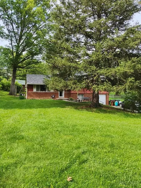 6548 Fields Ertel Rd, Sharonville, OH 45241