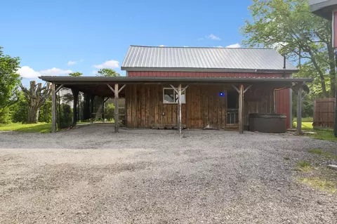 323 St Rt 133, Felicity, OH 45120