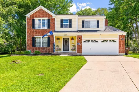 1164 Meadow Knoll Ct, Batavia, OH 45103