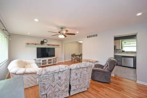Living - 8810 Eldora Dr, Cincinnati, OH 45236 photo 1 of 3