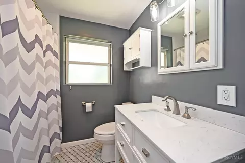 Bath - 8810 Eldora Dr, Cincinnati, OH 45236 photo 1 of 3