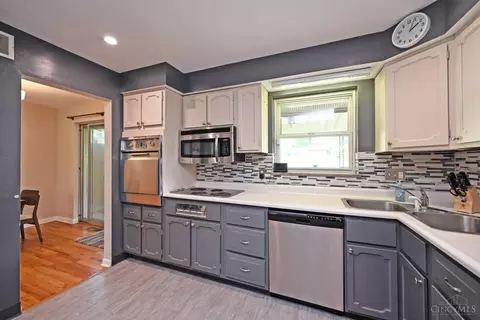 Kitchen - 8810 Eldora Dr, Cincinnati, OH 45236 photo 2 of 3
