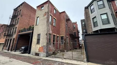 Exterior - 217 Ninth St, Cincinnati, OH 45202 photo 2 of 4