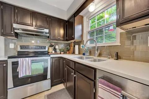 7672 Mitchell Park Dr, Cleves, OH 45002 photo 12