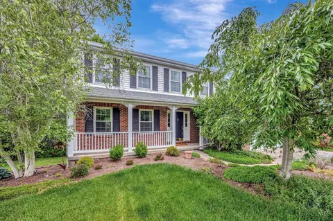 7672 Mitchell Park Dr, Cleves, OH 45002