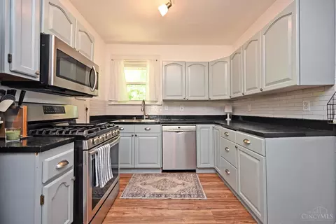 Kitchen - 3908 Watterson Rd, Fairfax, OH 45227 photo 1 of 3