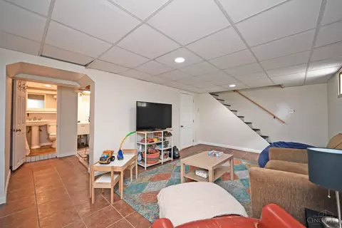 Other - 3908 Watterson Rd, Fairfax, OH 45227 photo 4 of 7