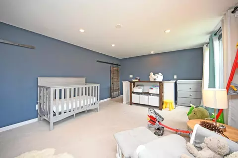 Bedroom - 3908 Watterson Rd, Fairfax, OH 45227 photo 5 of 5